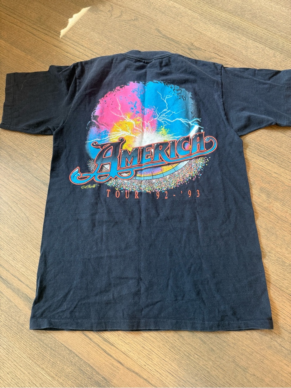 America Tour “ 92-93 “ Original Vintage Rock T-shirt Made in The USA Size L